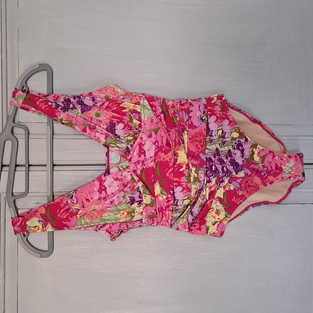 🔻Garnett Hill one piece bathing suit